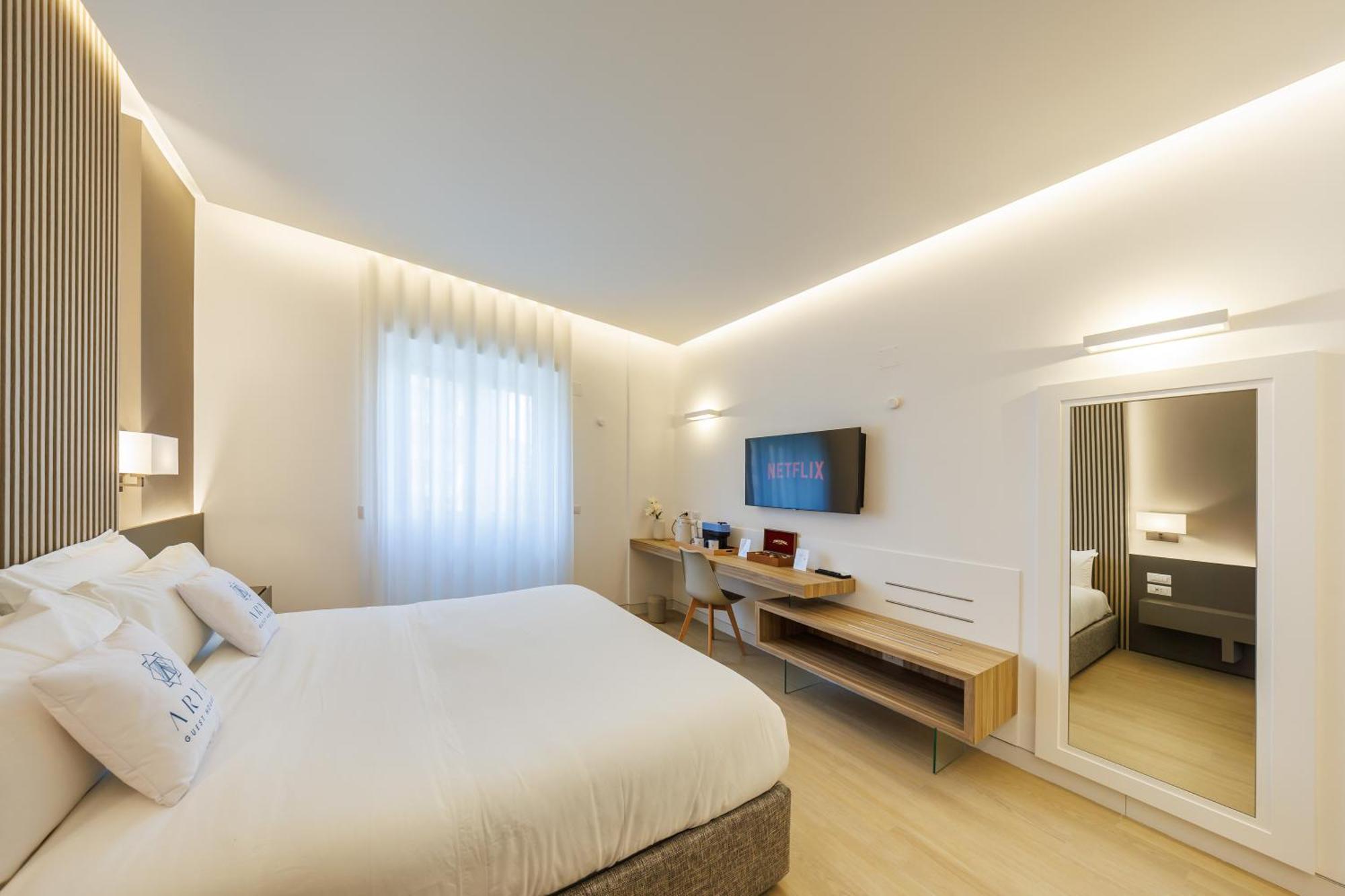 Guest house Arya